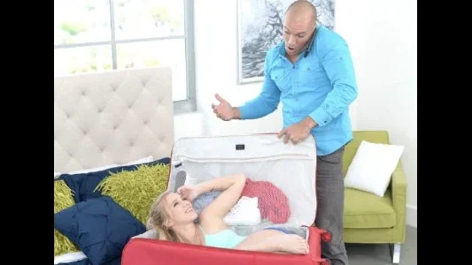 Món quà đặc biệt bên trong chiếc vali
