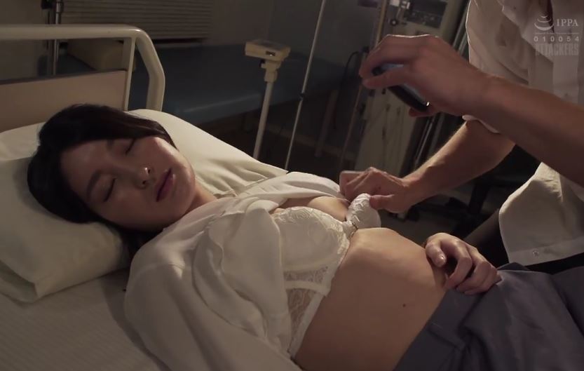 Cậu học sinh đánh thuốc mê cô giáo để dở trò đồi bại