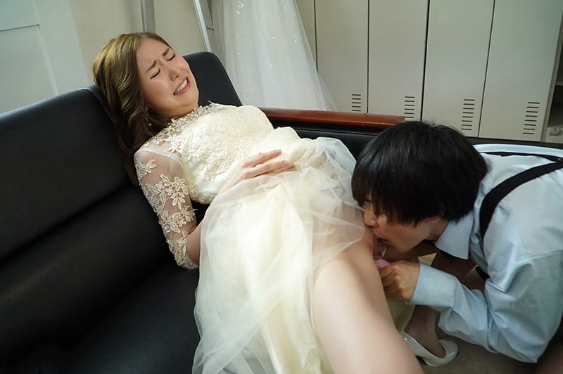 MIAA-408 Nozomi Azuma bị hãm hiếp trong ngày cưới
