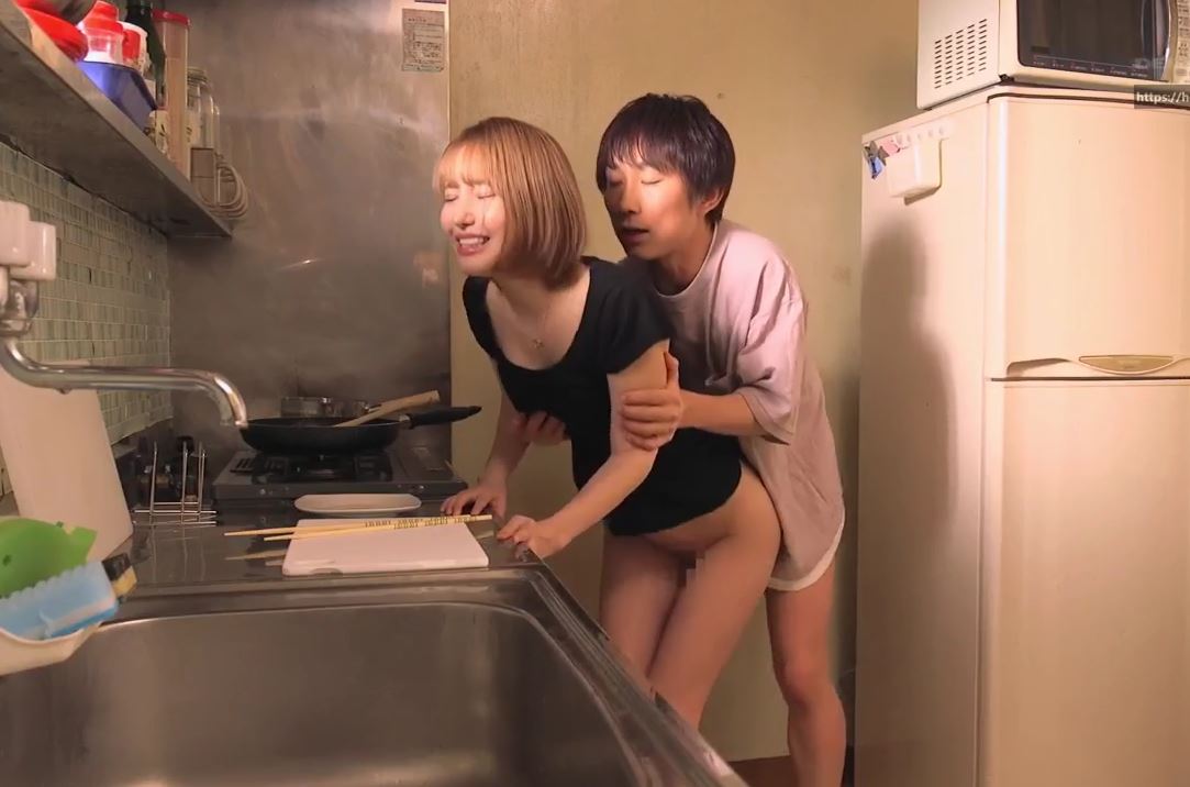 Làm tình với cậu em chồng khi về quê chơi