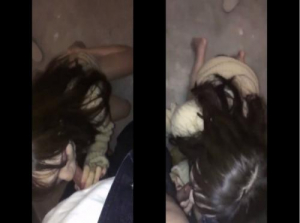 Chica cachonda se ofrece a chupar pollas en las escaleras del apartamento - Viet69