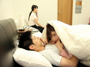 Lustful nurse Mahiro Tadai takes care of a patient at home