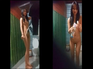 Filmer secrètement une belle fille avec une belle silhouette en train de changer de vêtements. Complet