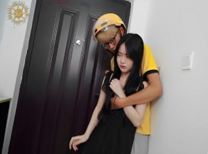  Cô chủ nhỏ say xỉn làm tình với anh shipper