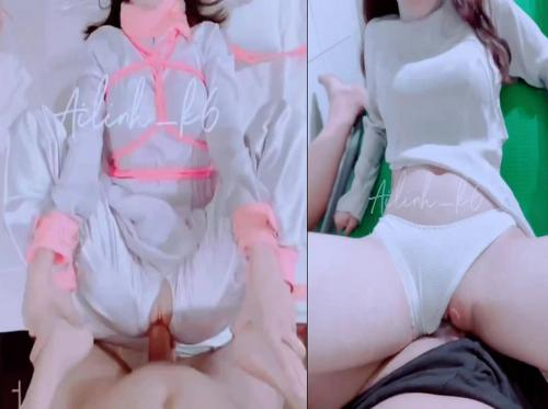 Ai Linh, isang seksing schoolgirl sa ao dai - Viet69