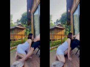 Lustful girl kneels and sucks on the balcony of the homestay - Viet69