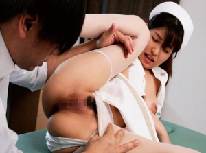 IPX-613 Nakipagrelasyon sa magandang nurse na si Momo Sakura