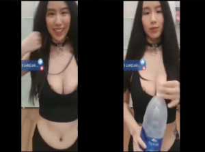 Linh Miu memperlihatkan putingnya selama latihan