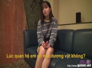  采访一个十几岁的女孩关于性的越南