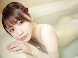  Baiser la fille de l'industrie Mio Ishikawa aux gros seins