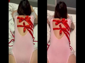 I wrapped myself into a gift for you on your birthday - Viet69